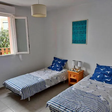 6 Personnes Dans Calme, Grande Terrasse, 5 Mn De La Apartment *