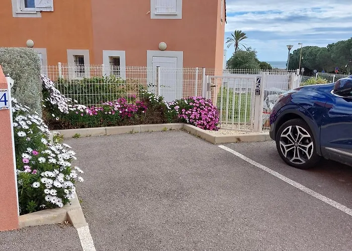 6 Personnes Dans Calme, Grande Terrasse, 5 Mn De La * Fleury (Aude)